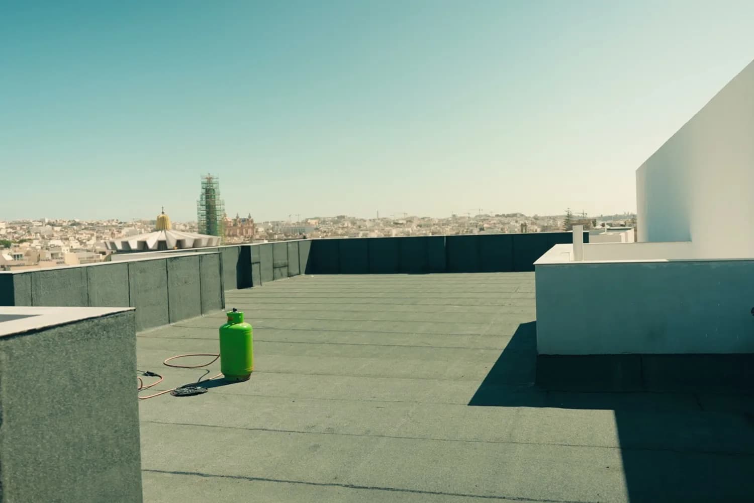 Roof Insulation in Malta: Beating the Summer Heat and Cutting Energy Bills – Shaw Contractors, Malta