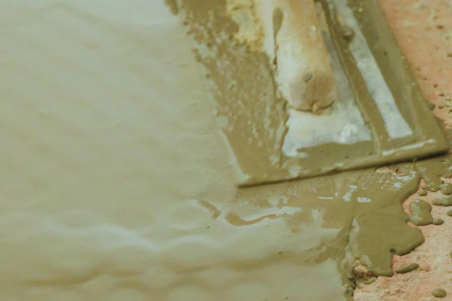 Screed with Underfloor Heating in Malta: What You Need to Know – Shaw Contractors, Malta