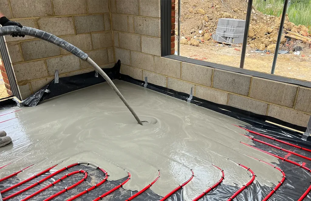 Self-levelling screed Malta compared to traditional screed
